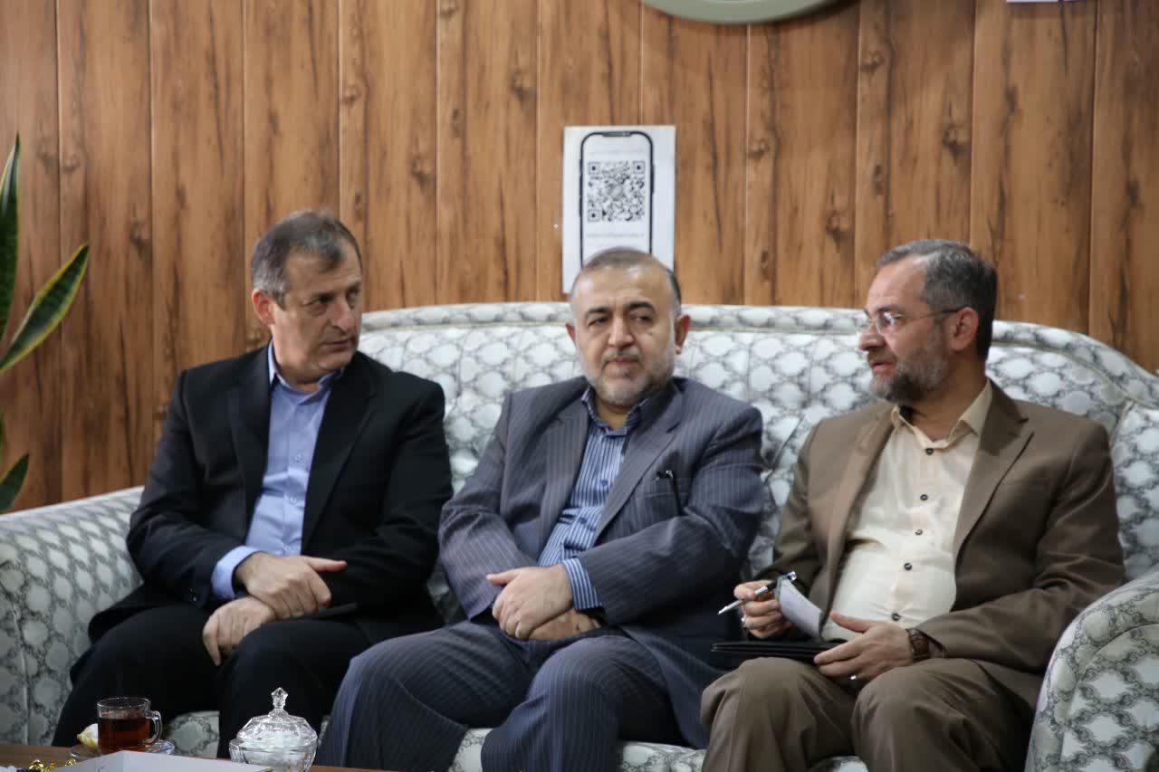 دیدار با نمایندگان منتخب مردم بابل  به مناسبت روز مجلس