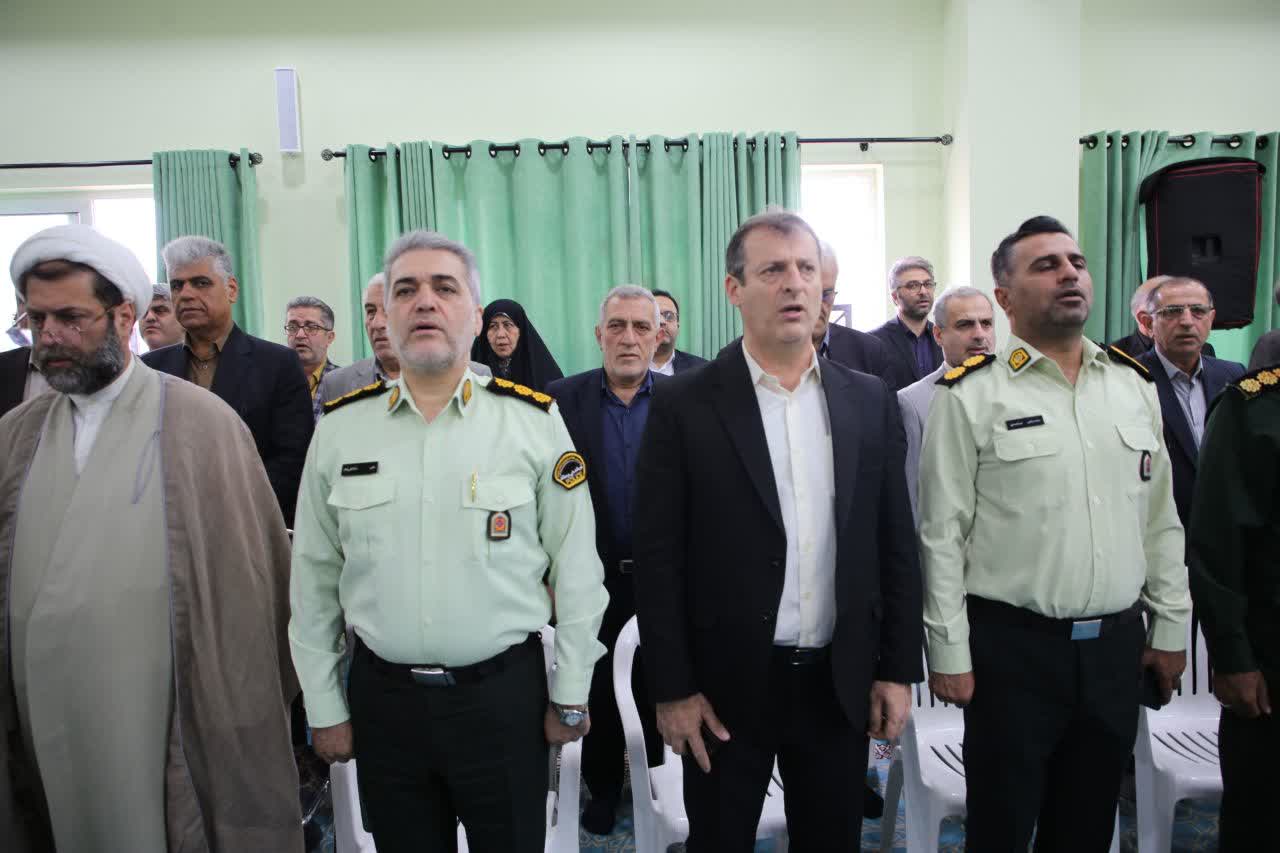 آیین نواختن زنگ آغاز سال تحصیلی با حضور استاندار مازندران در بابل همزمان با بازگشایی مدارس
