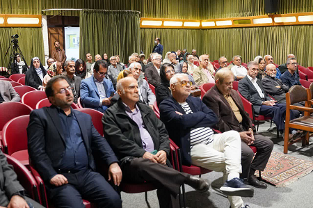 چکامه ی تبری در بابل طنین انداز شد