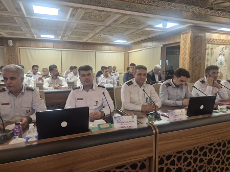 نشست تخصصی مدیران عامل و روسای سازمانهای آتش نشانی سراسر کشور در اصفهان