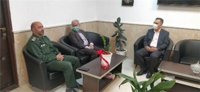دیدار و عرض تبریک فرامرز ابوالحسنی رییس شورای اسلامی شهر و مهدی کیانی سرپرست شهرداری با سرهنگ رمضانی فرمانده سپاه شهرستان بابل در روز میلاد امام حسین (ع) و به مناسبت روز پاسدار