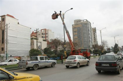 قطع برق خیابانها در هفته های گذشته علاوه بر بزهکاری سبب سوختگی چراغها نیز شده است