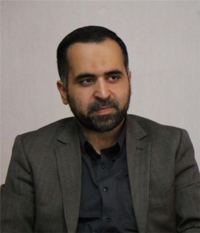 میادین، پلها، بلوارها خیابانهای سطح شهر  با فرا رسیدن ماه محرم ماه  حماسه عاشورا سیاه پوش شدند
